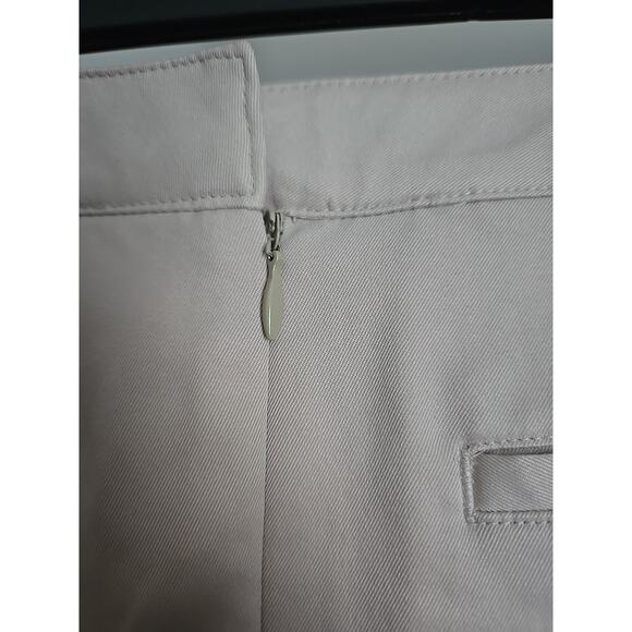 Under Armour Golf Skort Performance Loose Fit Stretch Women’s Size 6 Khaki - Picture 7 of 10